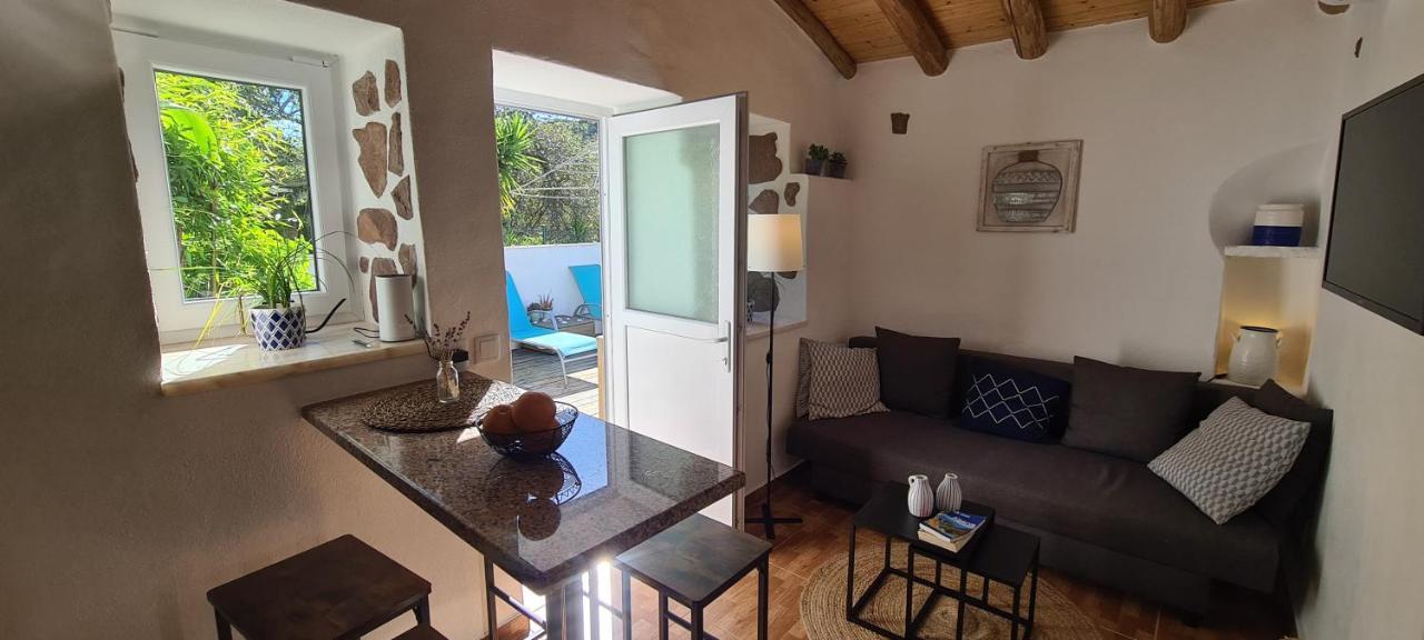 Beautiful House In Stunning Nature, 22 Minutes From Beaches, 5 Minutes To Lake, Air Condition Cool And Heat, And Very Fast Internet In All Rooms, Dishwasher, Washing Machine And Induction Cooking Silves Bagian luar foto