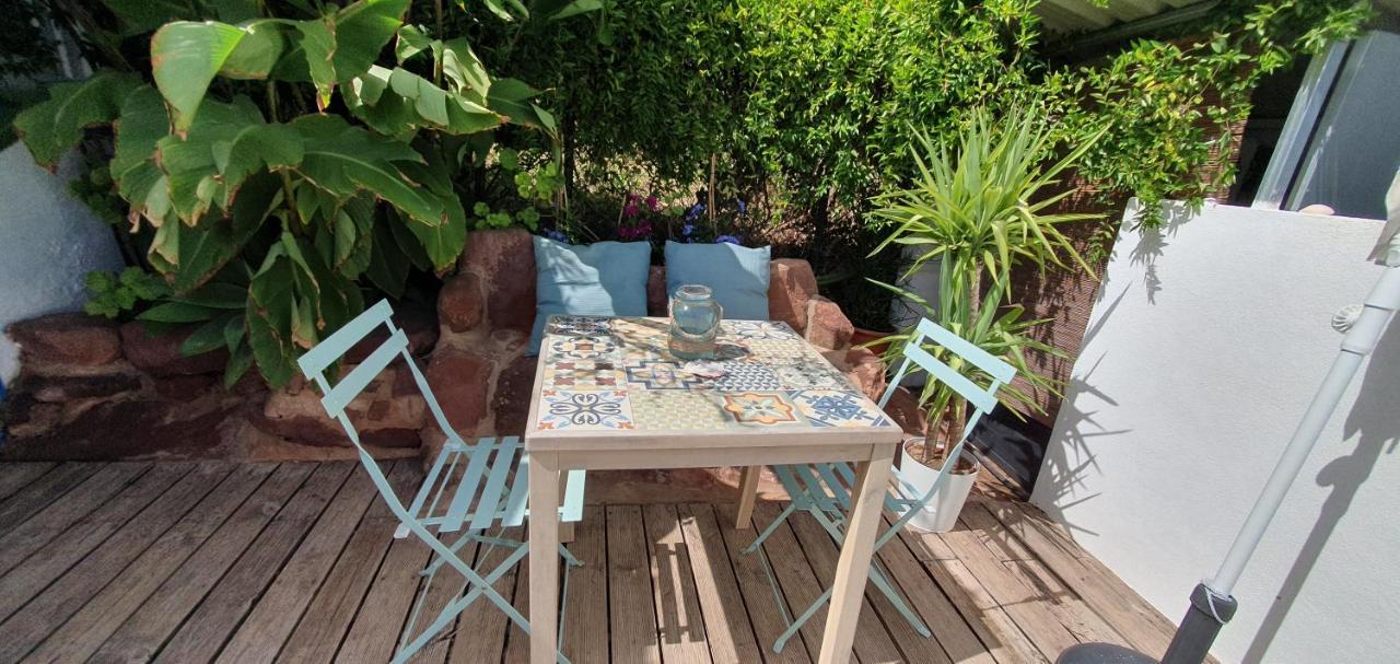 Beautiful House In Stunning Nature, 22 Minutes From Beaches, 5 Minutes To Lake, Air Condition Cool And Heat, And Very Fast Internet In All Rooms, Dishwasher, Washing Machine And Induction Cooking Silves Bagian luar foto